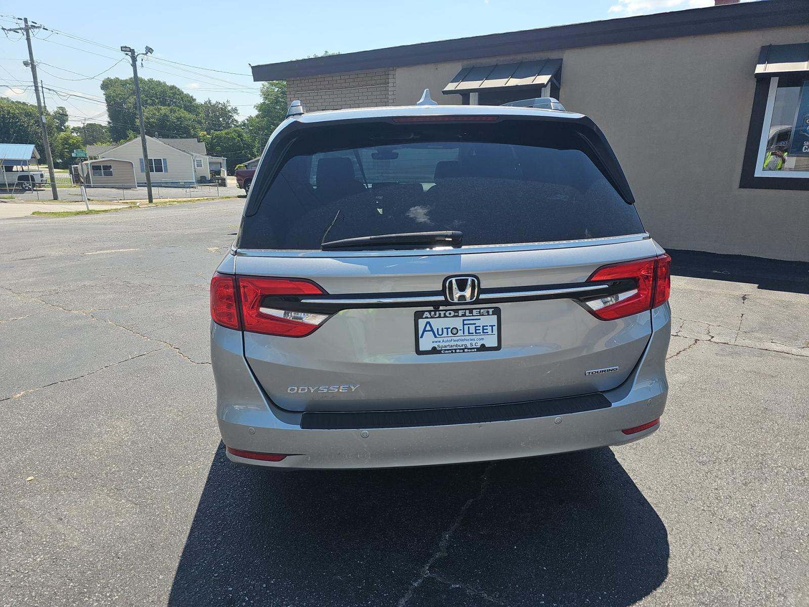 2023 Honda Odyssey Touring FWD