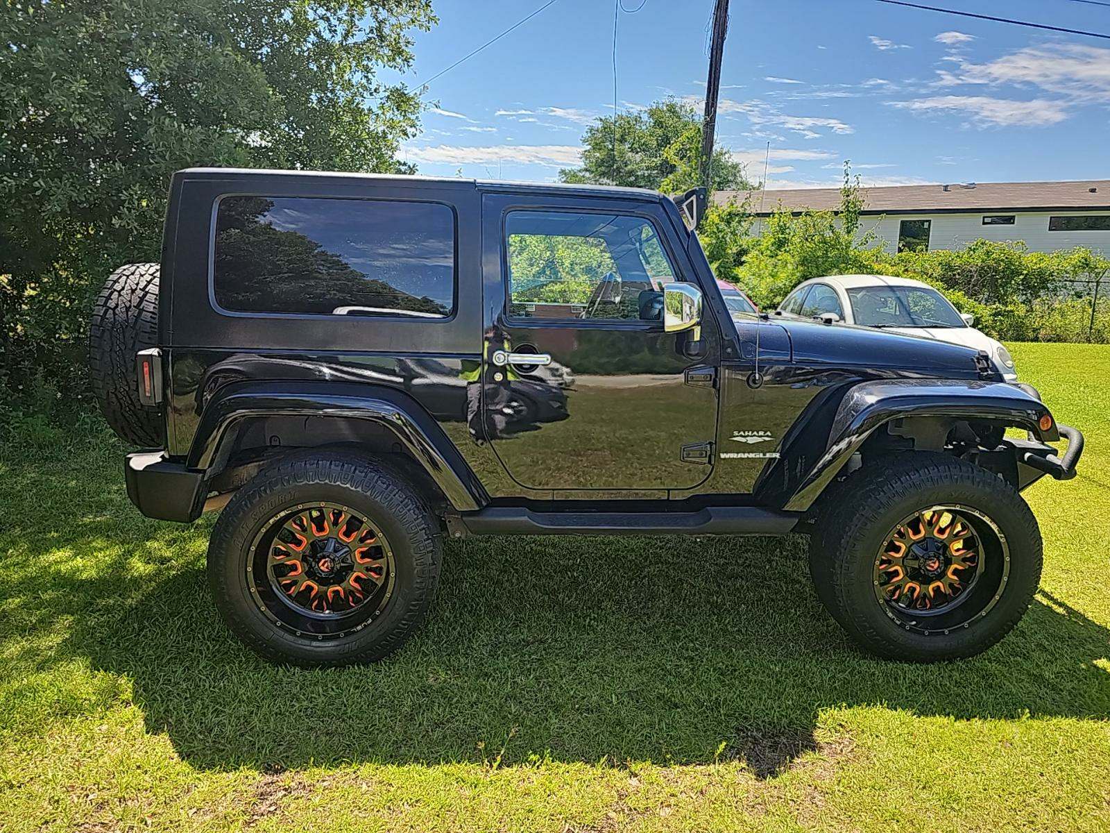 2010 Jeep Wrangler Sahara AWD