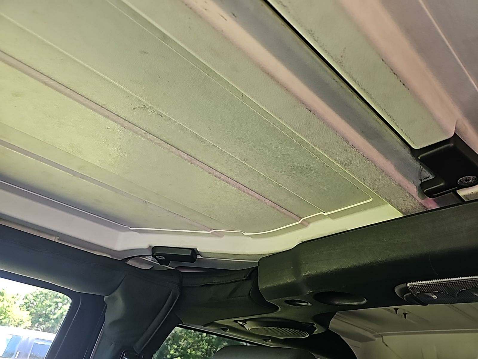 2010 Jeep Wrangler Sahara AWD