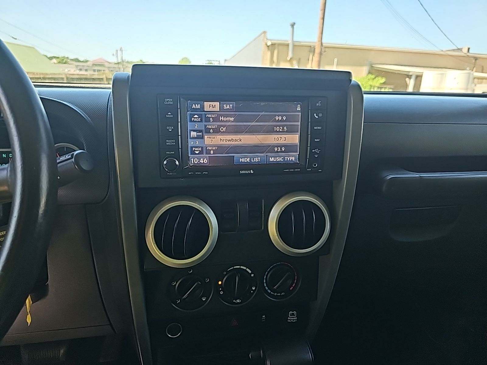 2010 Jeep Wrangler Sahara AWD