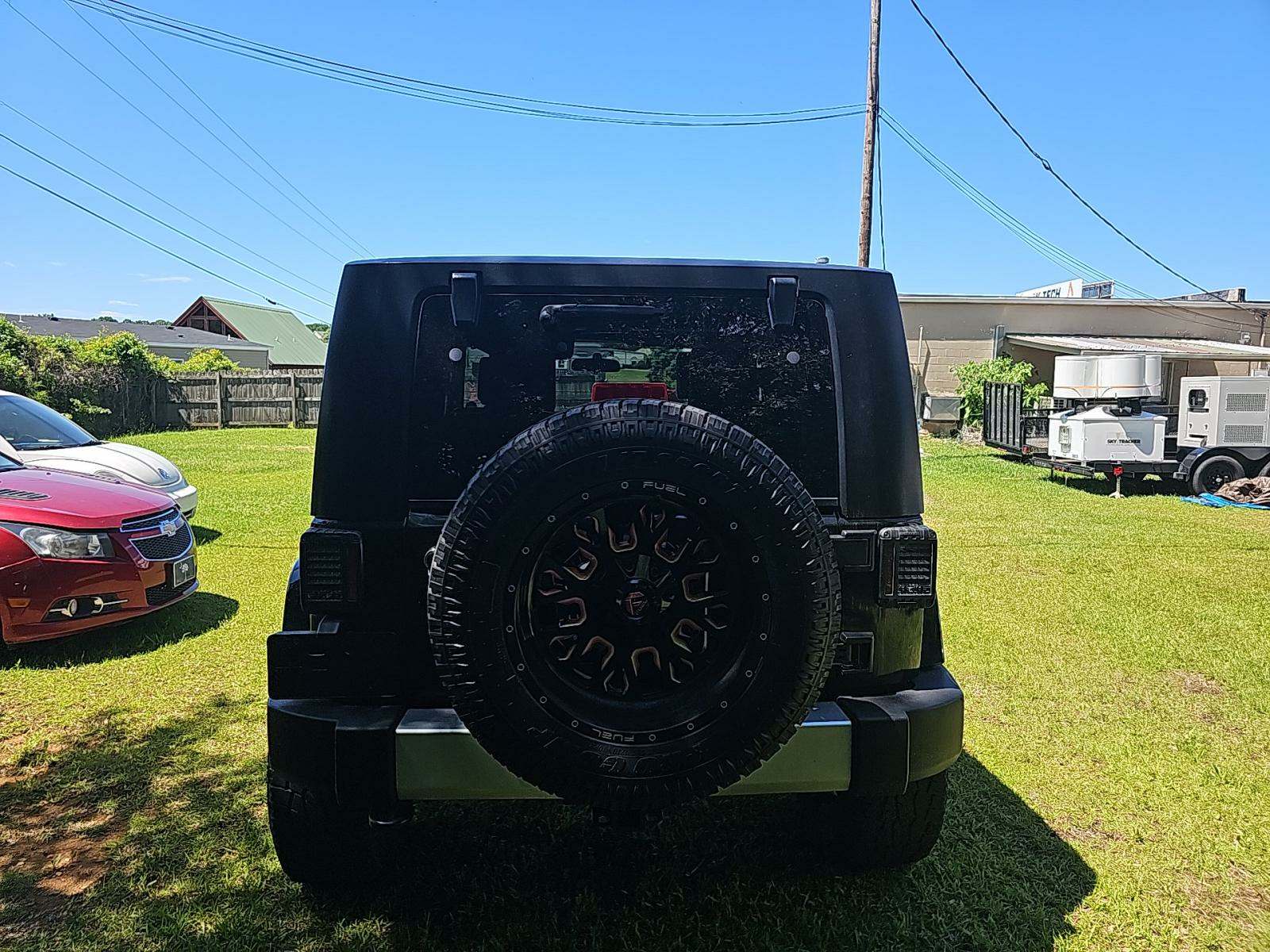 2010 Jeep Wrangler Sahara AWD