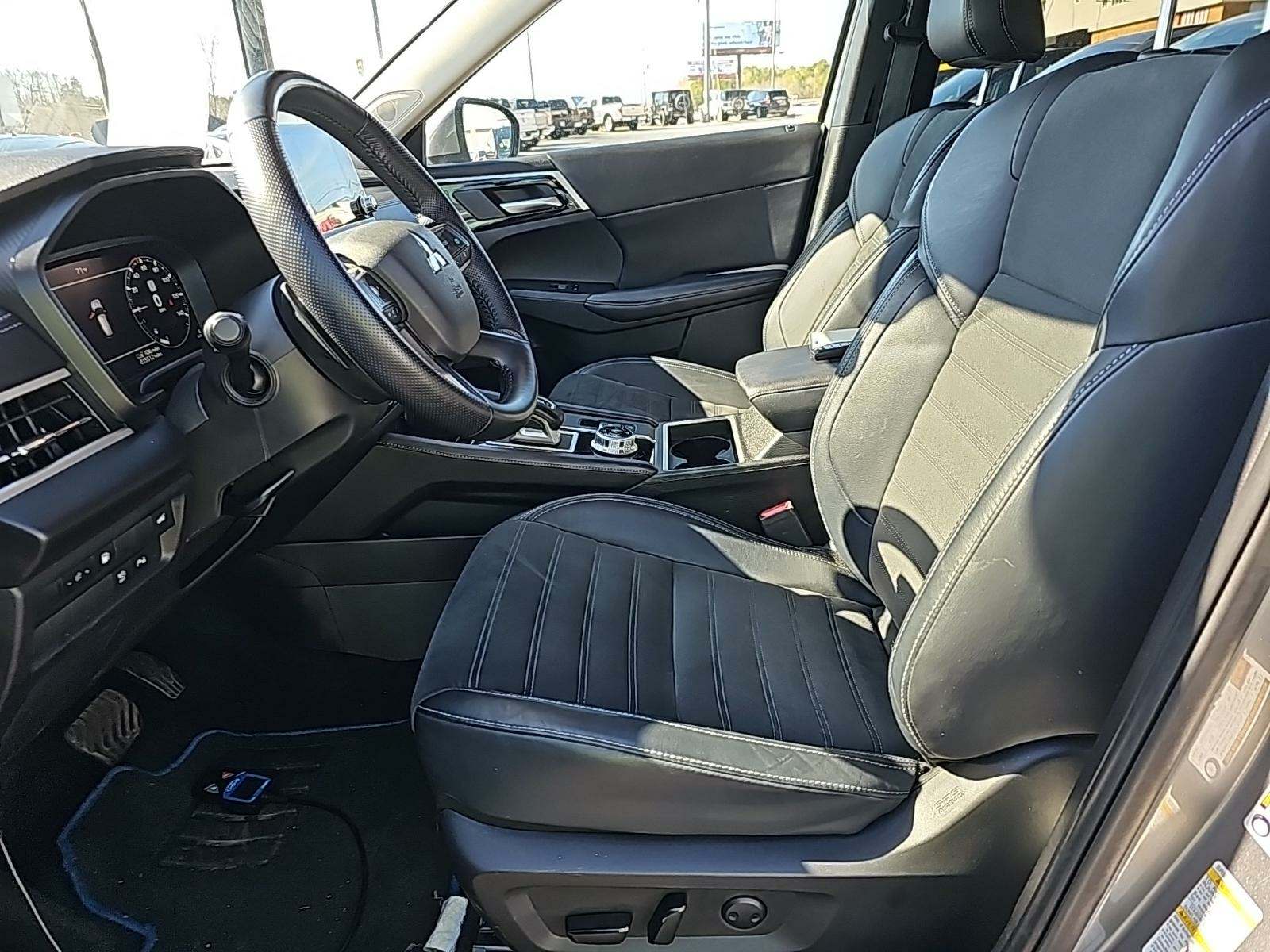 2023 Mitsubishi Outlander PHEV SE AWD