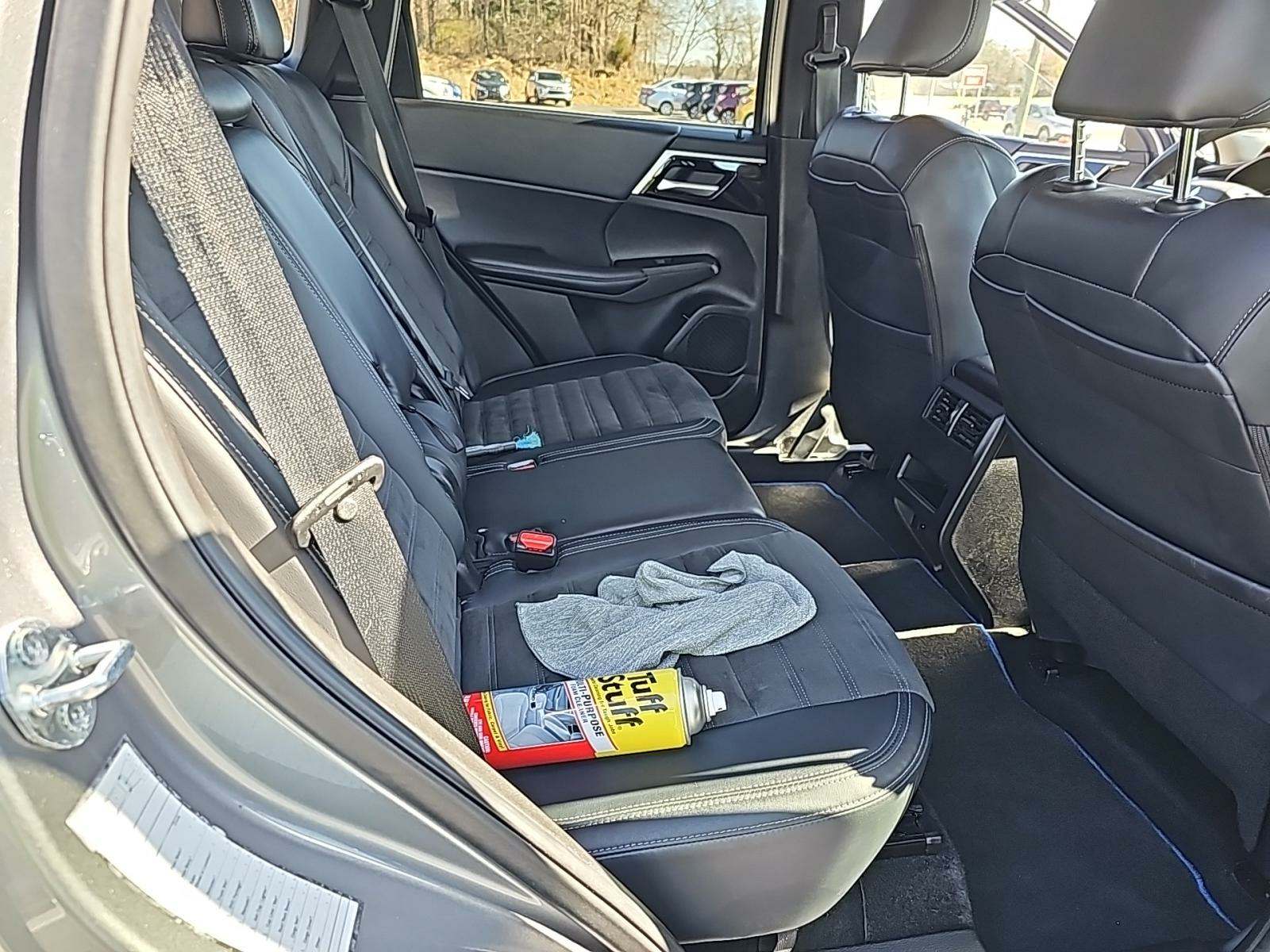 2023 Mitsubishi Outlander PHEV SE AWD