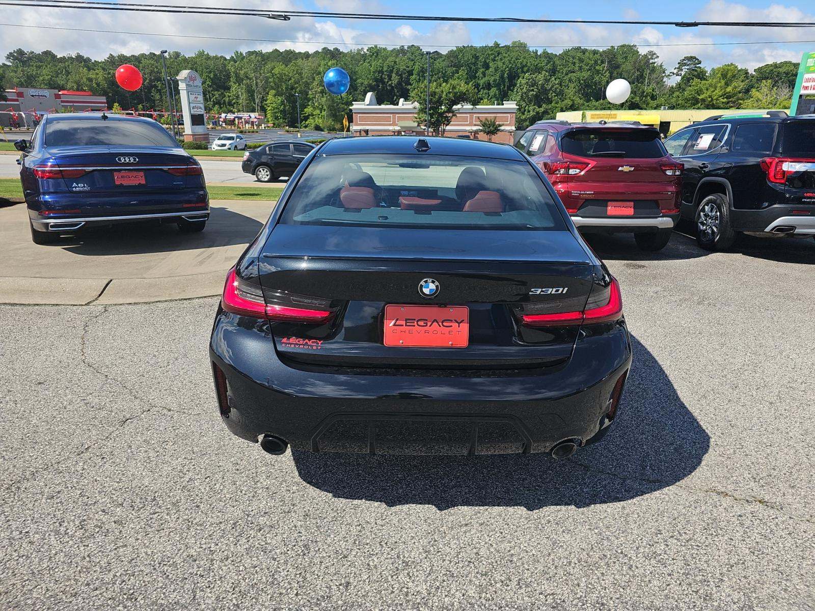 2025 BMW 3 Series 330i RWD