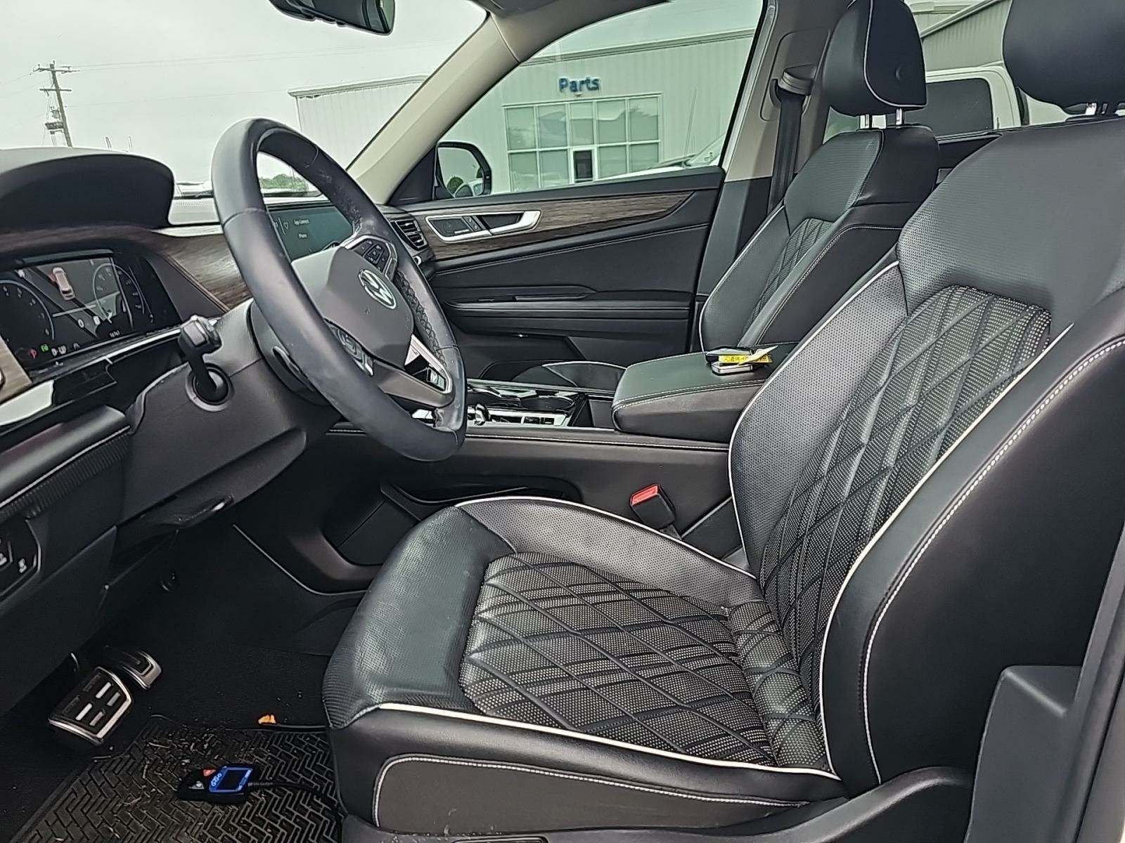 2024 Volkswagen Atlas 2.0T SEL Premium R-Line AWD