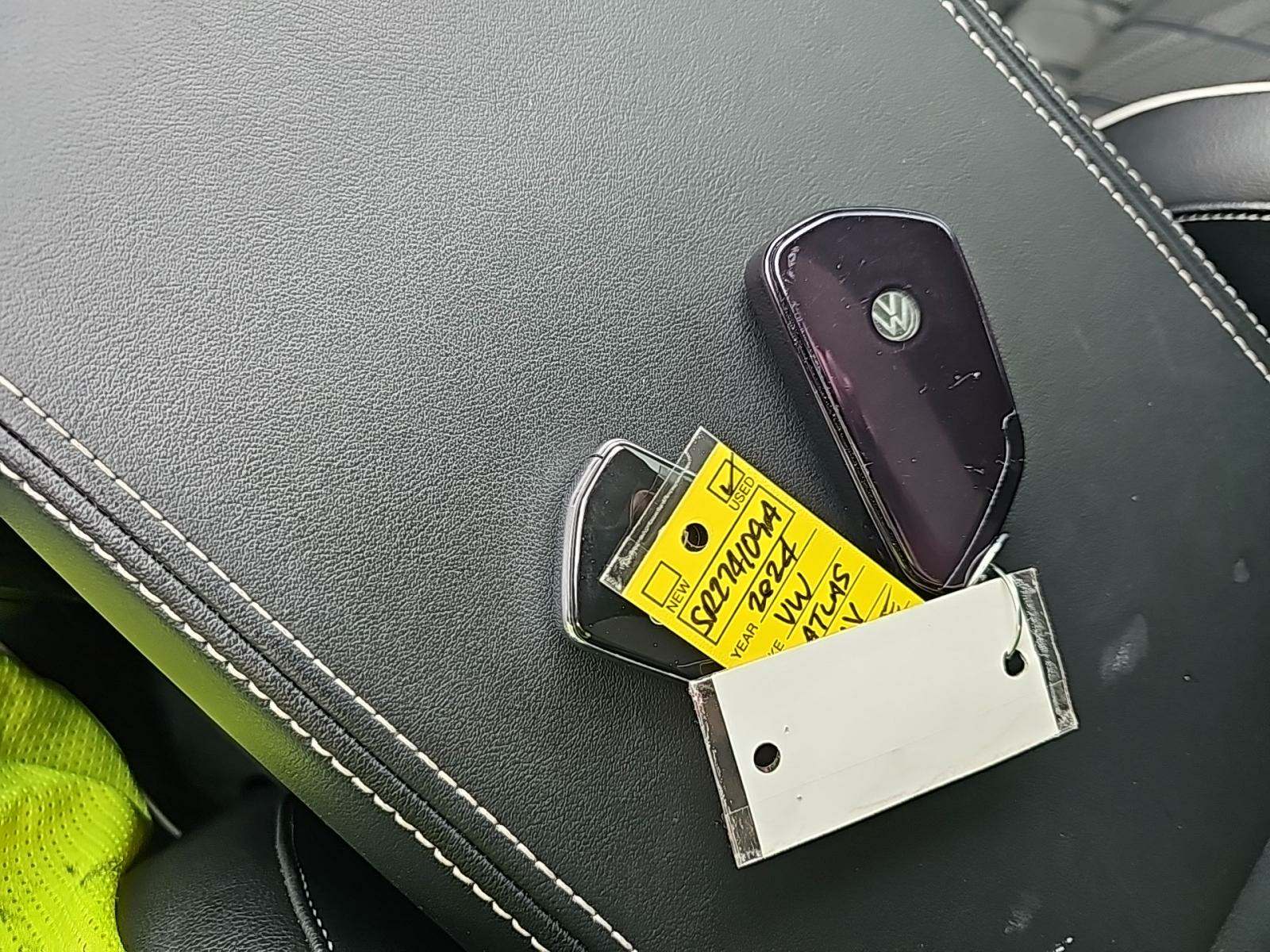 2024 Volkswagen Atlas 2.0T SEL Premium R-Line AWD