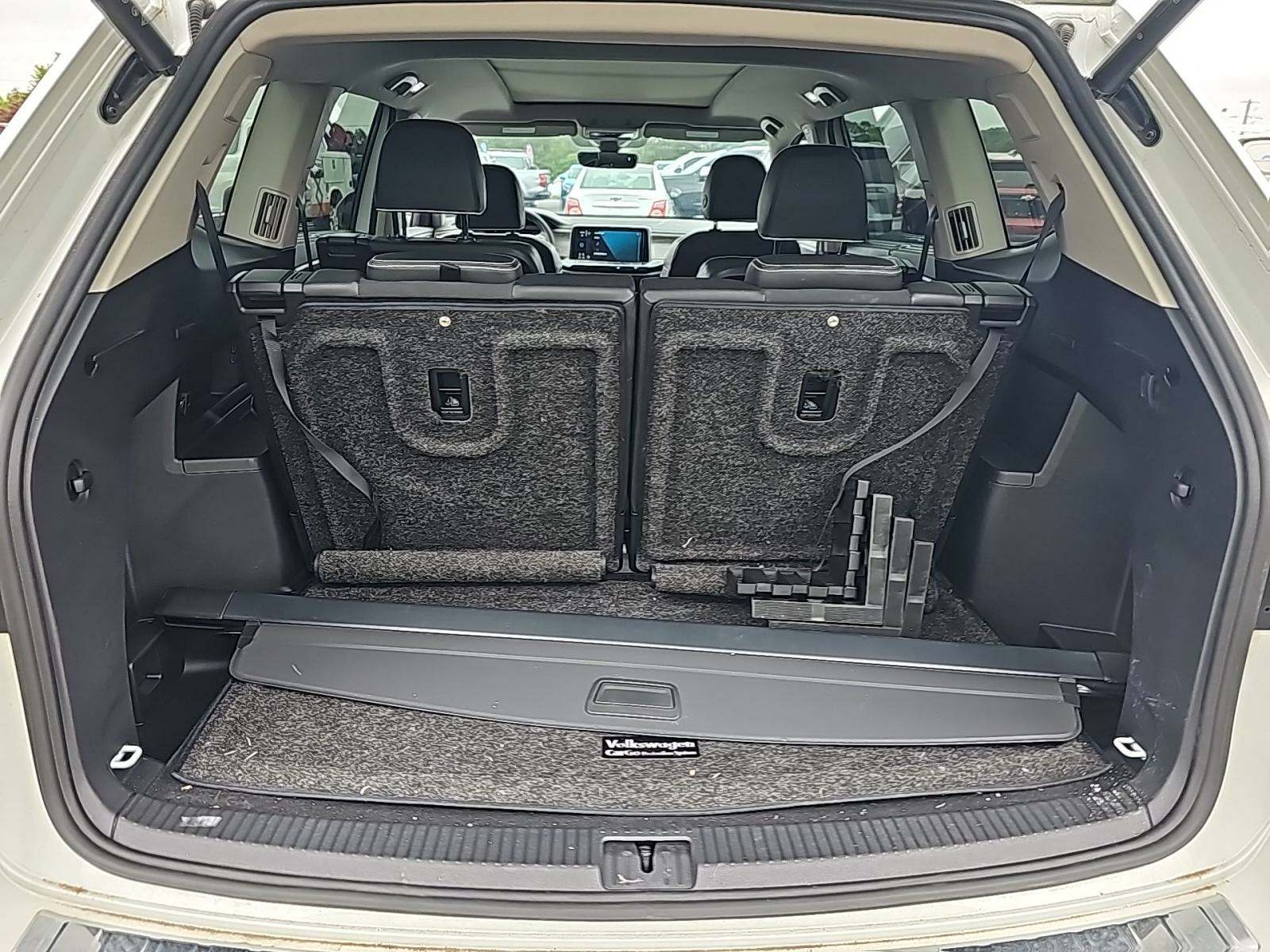 2024 Volkswagen Atlas 2.0T SEL Premium R-Line AWD