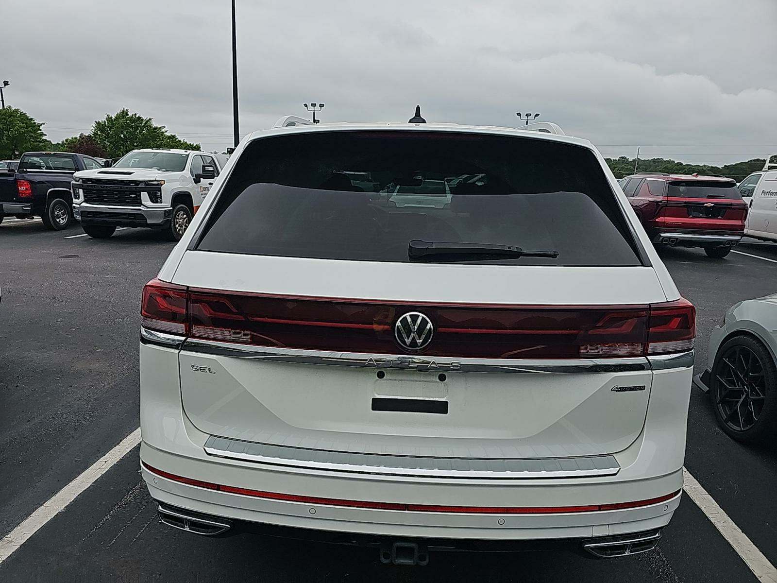 2024 Volkswagen Atlas 2.0T SEL Premium R-Line AWD