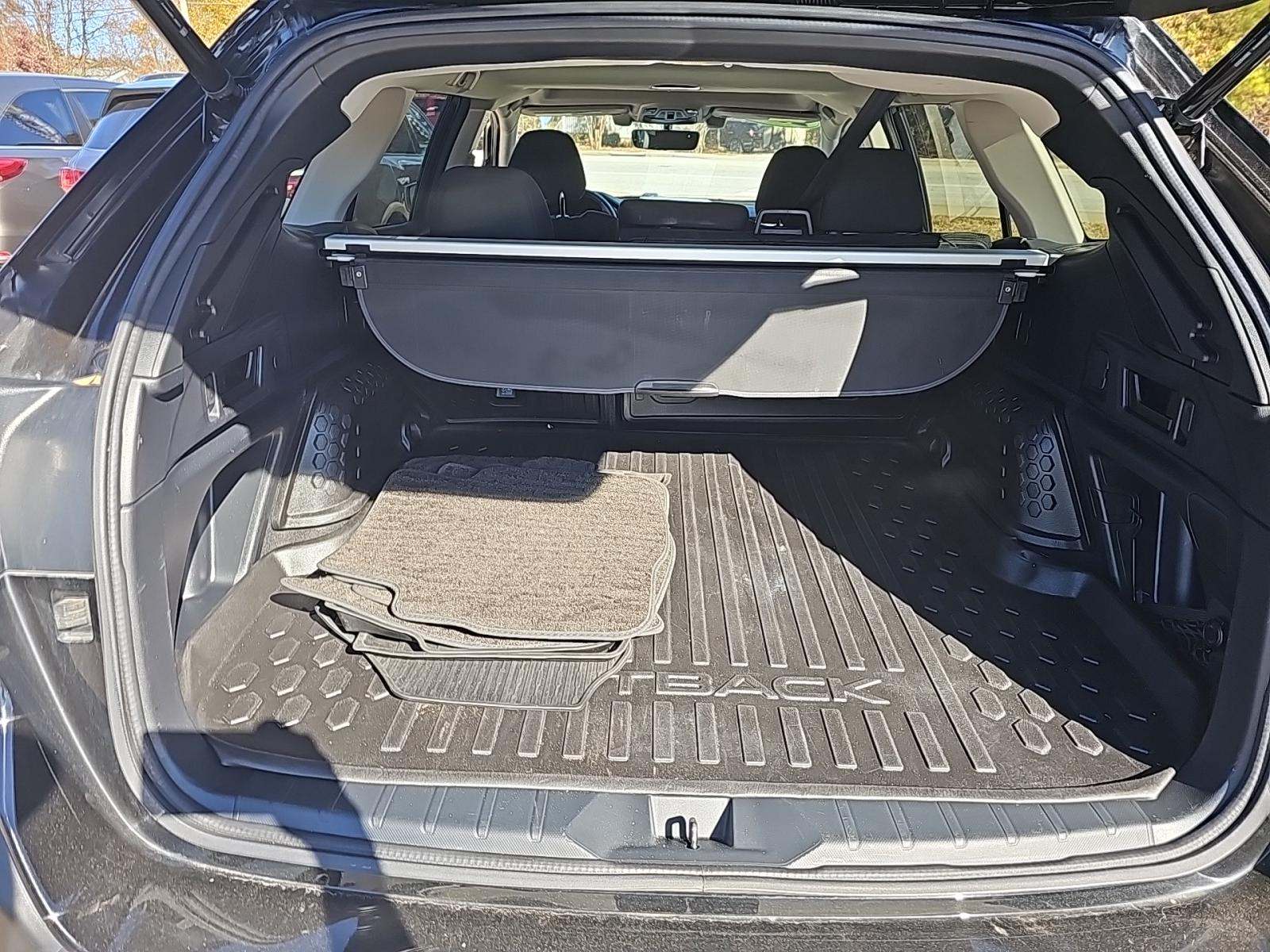 2022 Subaru Outback Premium AWD