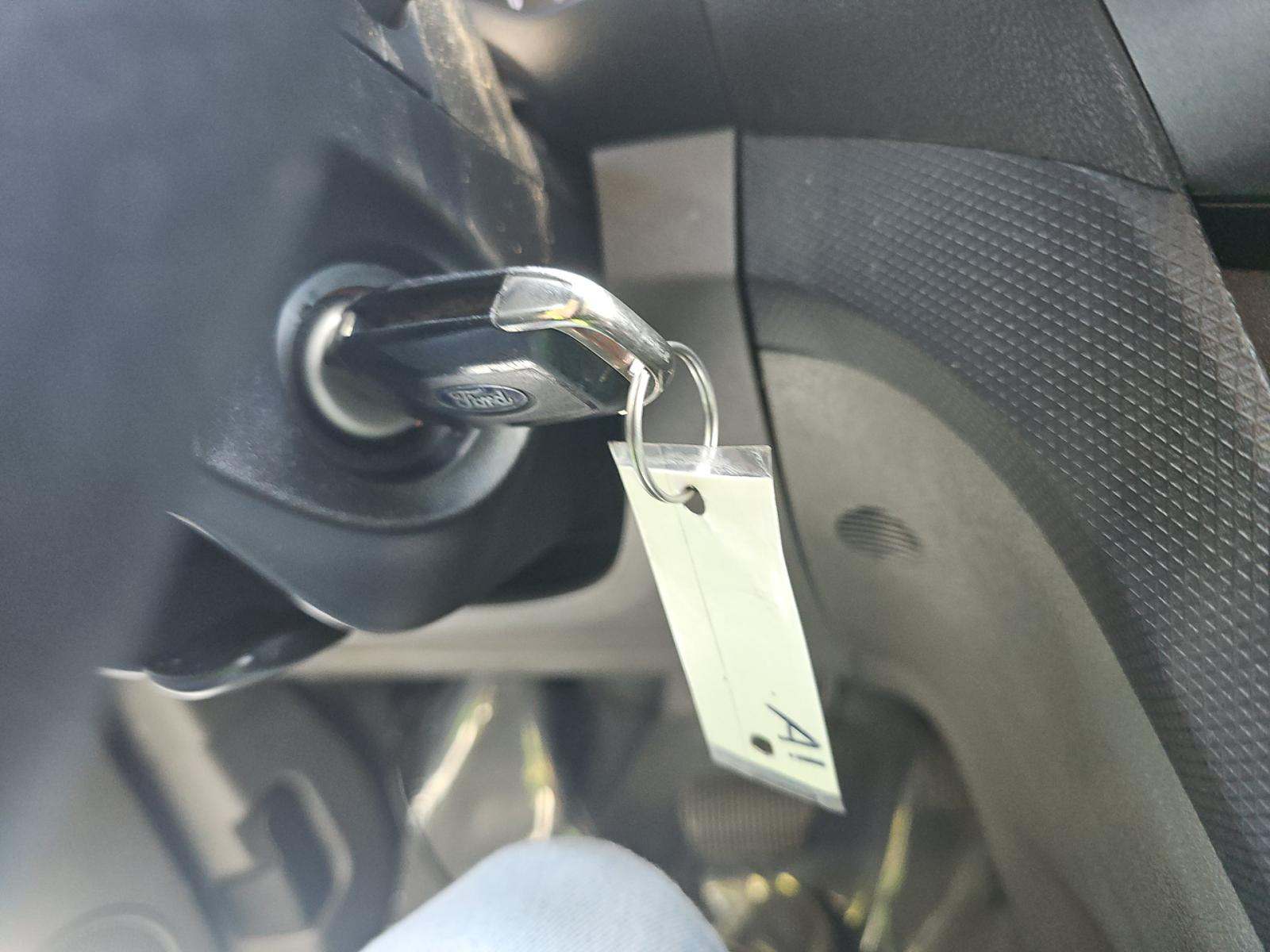 FORD TRANSIT CONNECT - 8