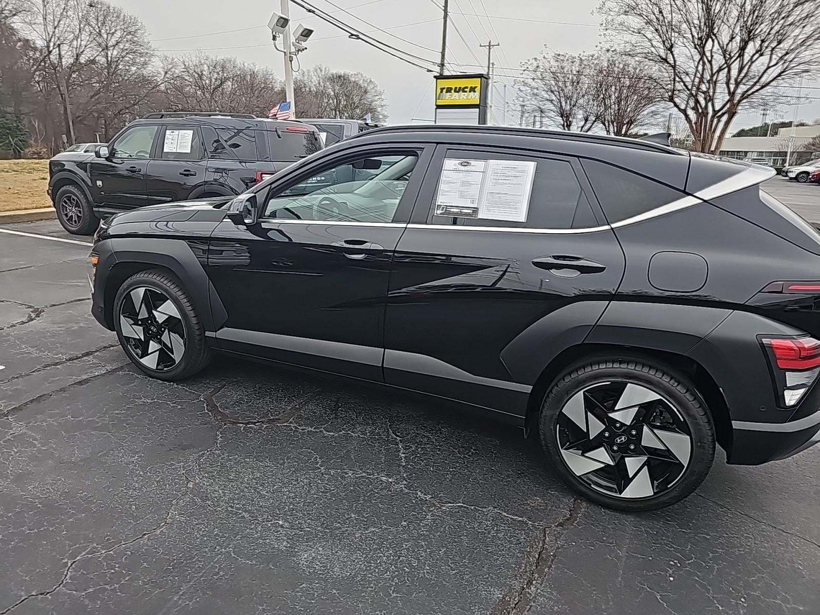 2024 Hyundai Kona Limited FWD