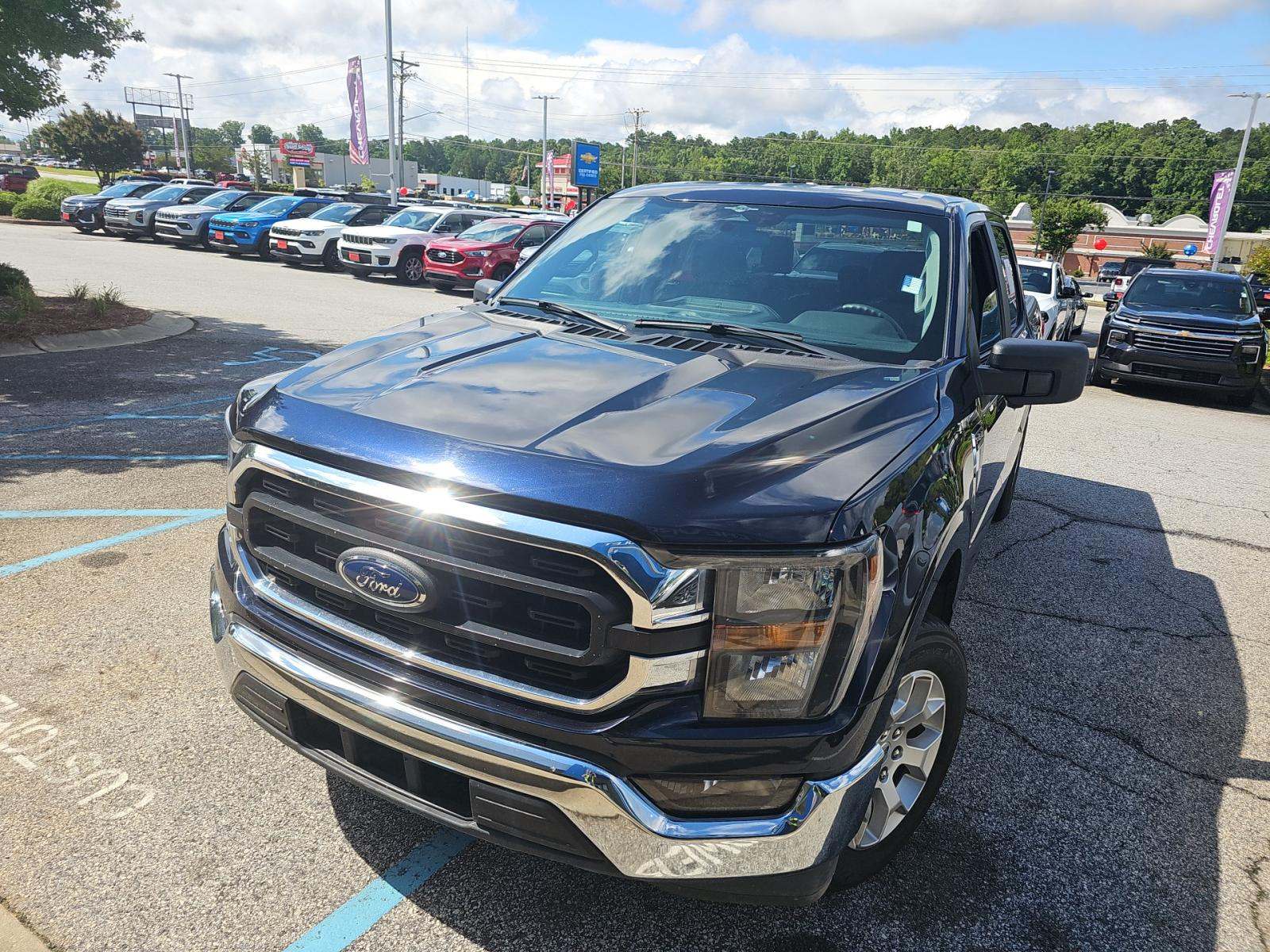 2023 Ford F-150 XLT RWD