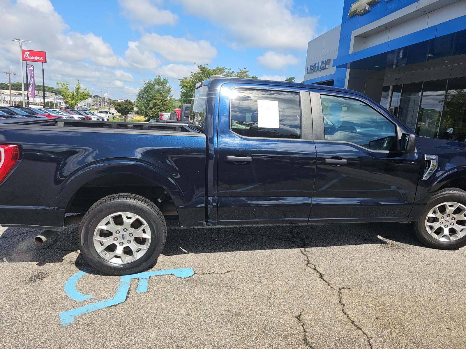 2023 Ford F-150 XLT RWD