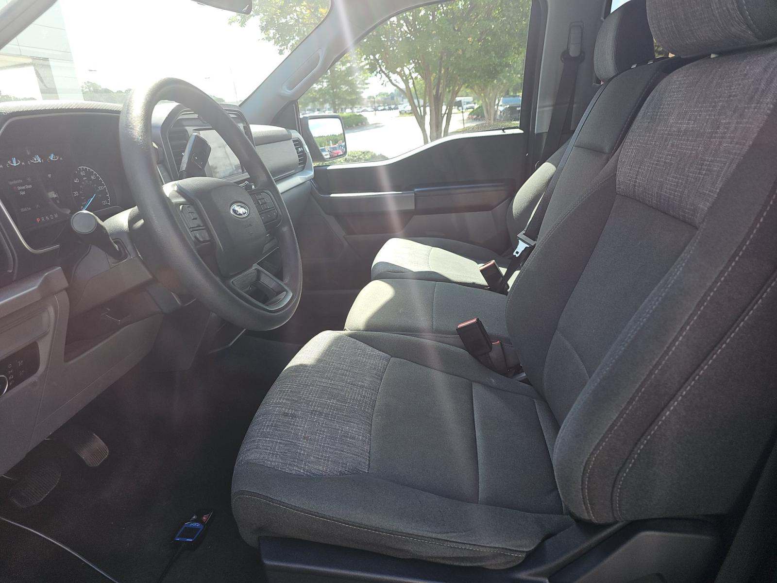 2023 Ford F-150 XLT RWD
