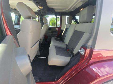 JEEP UNLIMITED SAHARA - 9