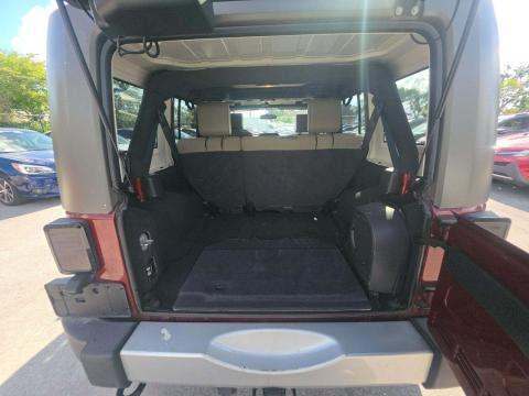 JEEP UNLIMITED SAHARA - 10