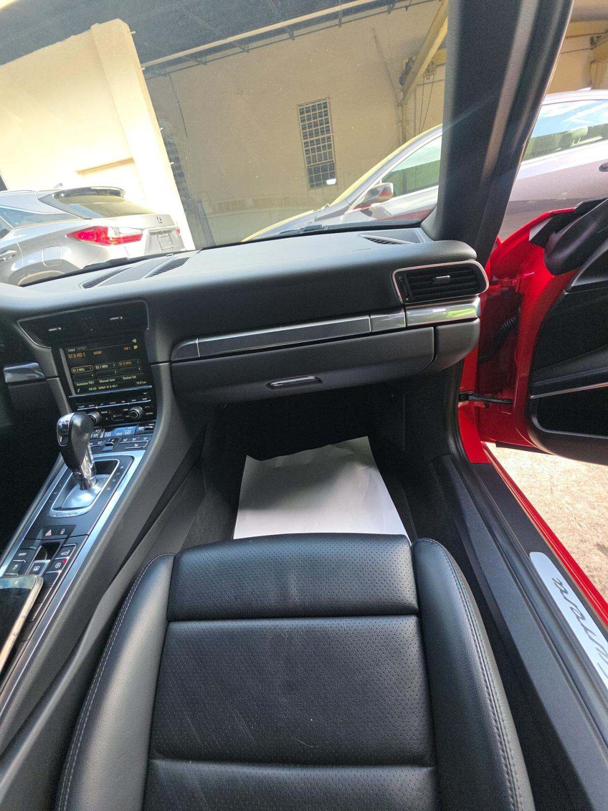 2015 Porsche 911 Carrera RWD