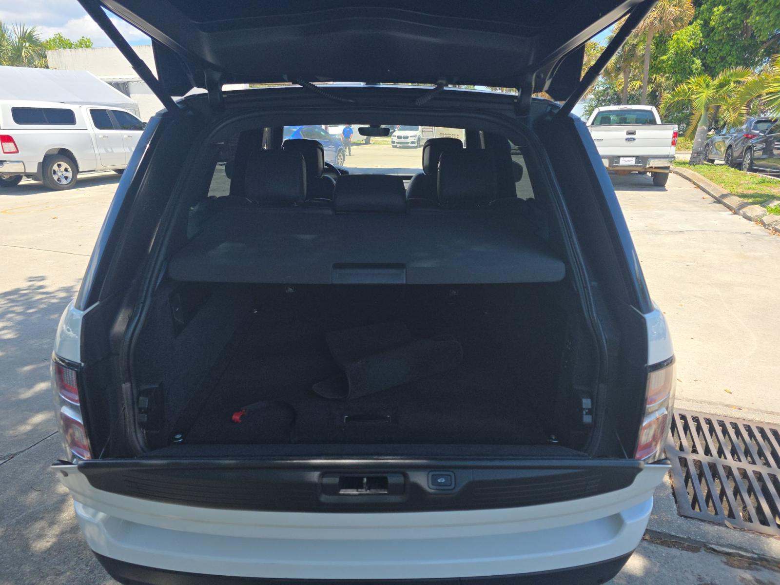LAND ROVER RANGE ROVER - 10
