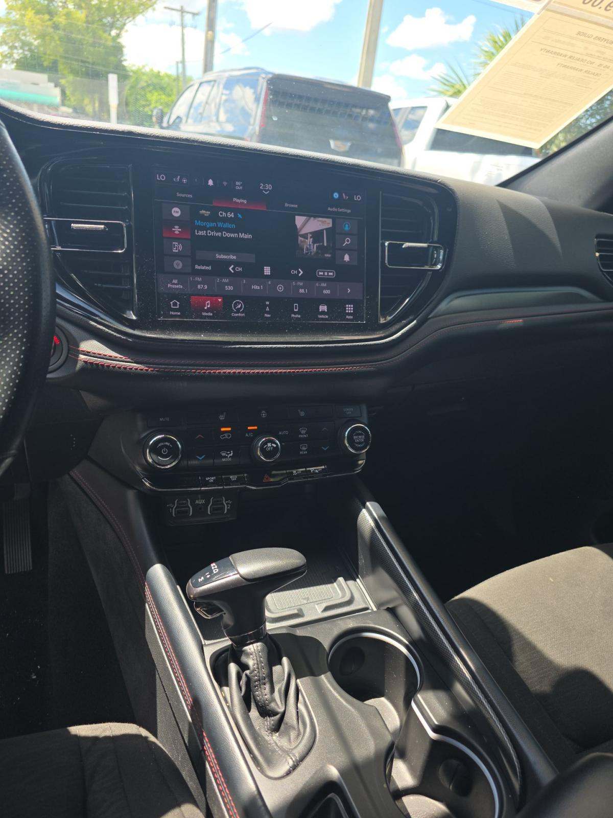 DODGE CHALLENGER - 6