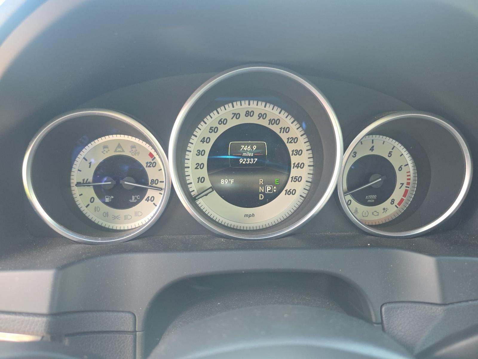 MERCEDES-BENZ E-CLASS - 5