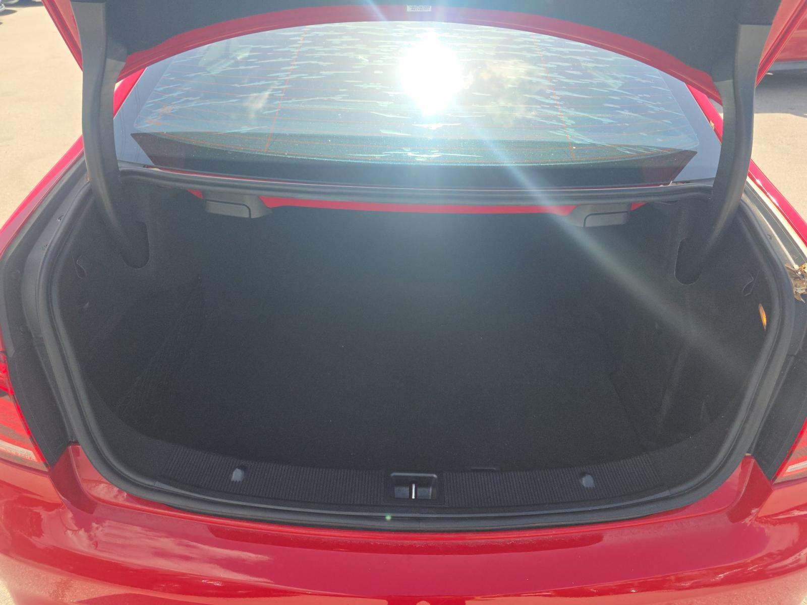 MERCEDES-BENZ E-CLASS - 10