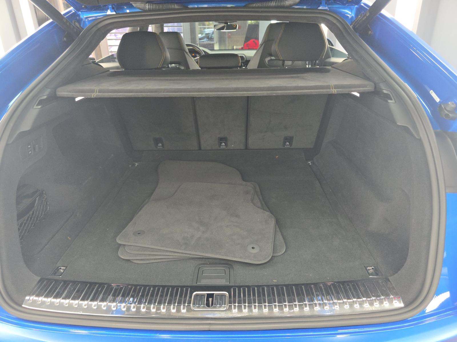 2021 Lamborghini Urus Base AWD