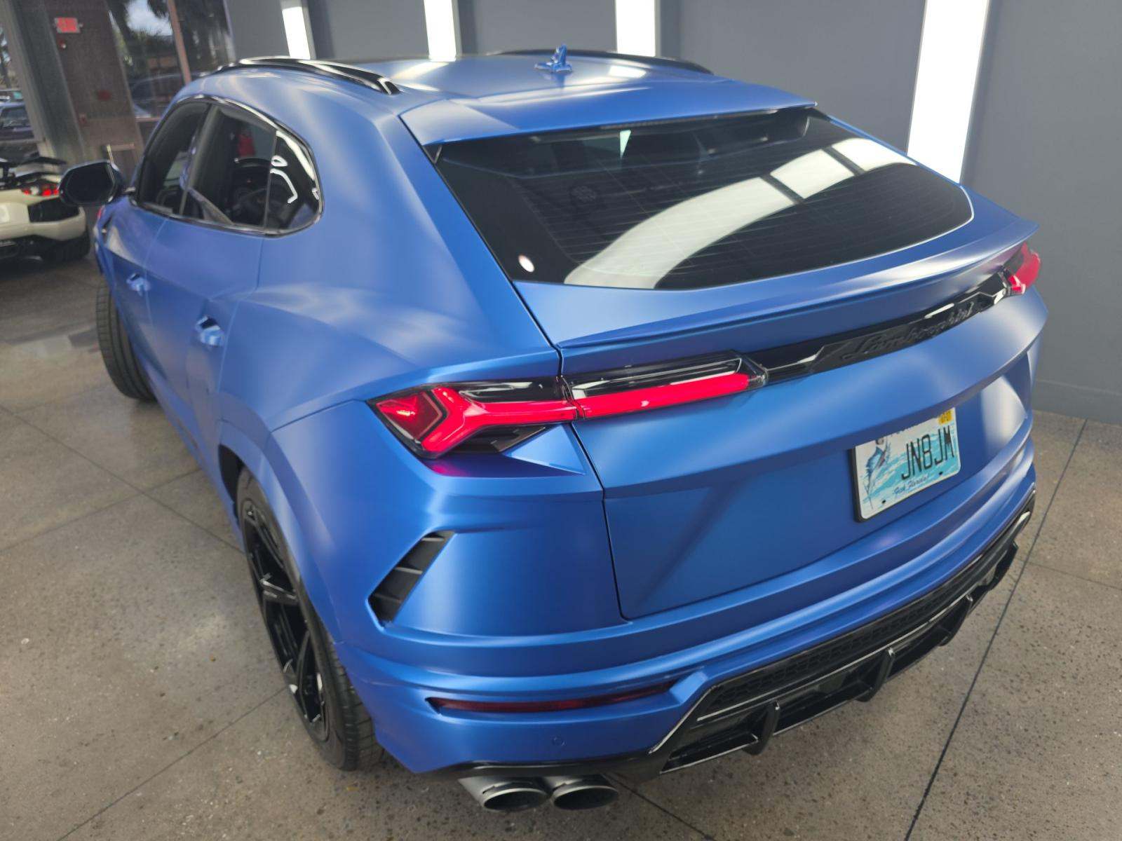 2021 Lamborghini Urus Base AWD