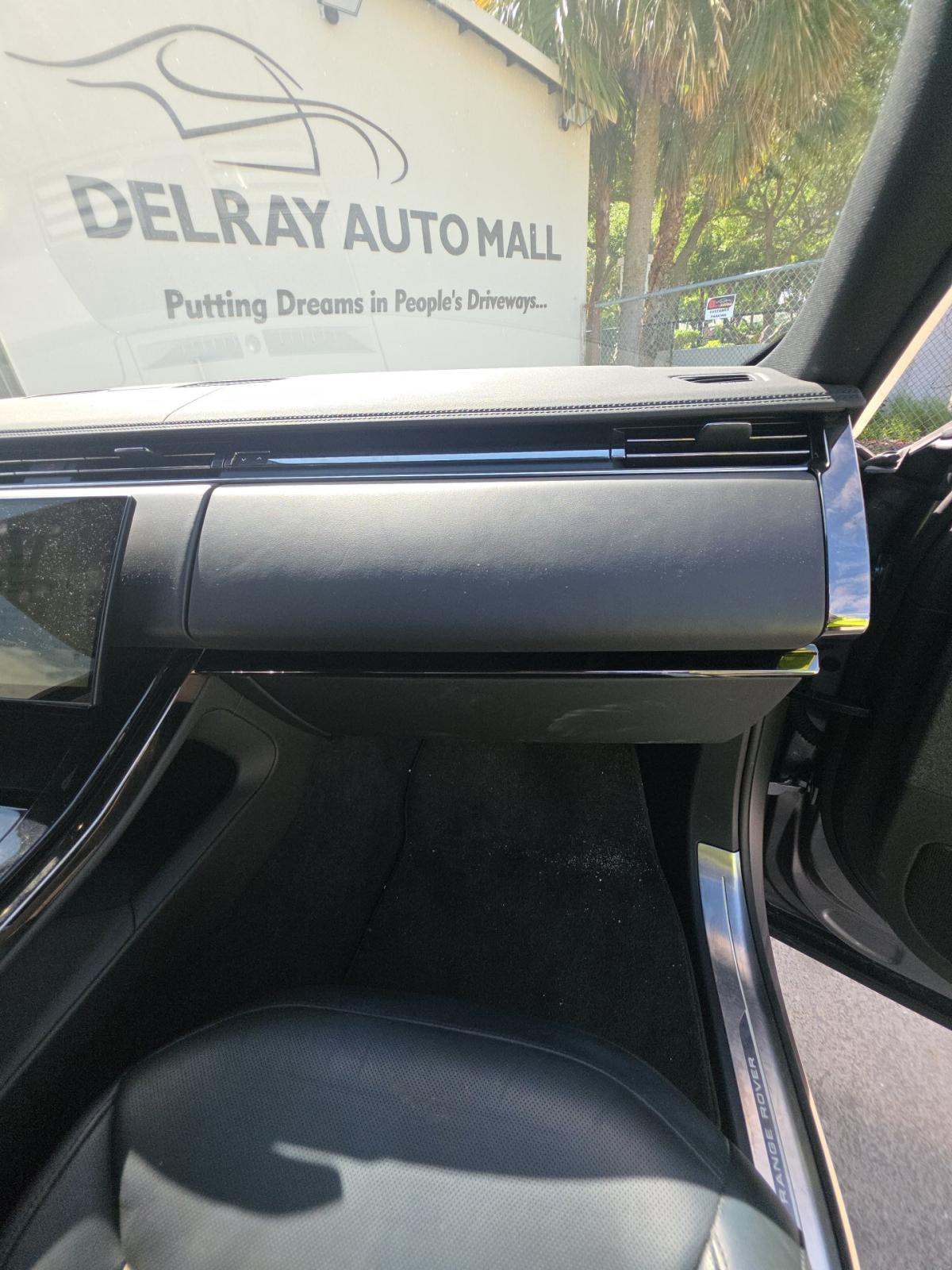 2025 Land Rover Range Rover Sport SE AWD
