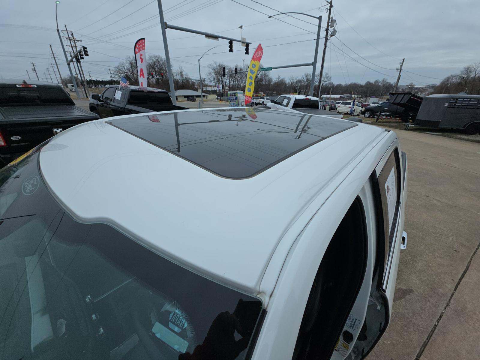 2022 Ford F-150 Hybrid Platinum AWD