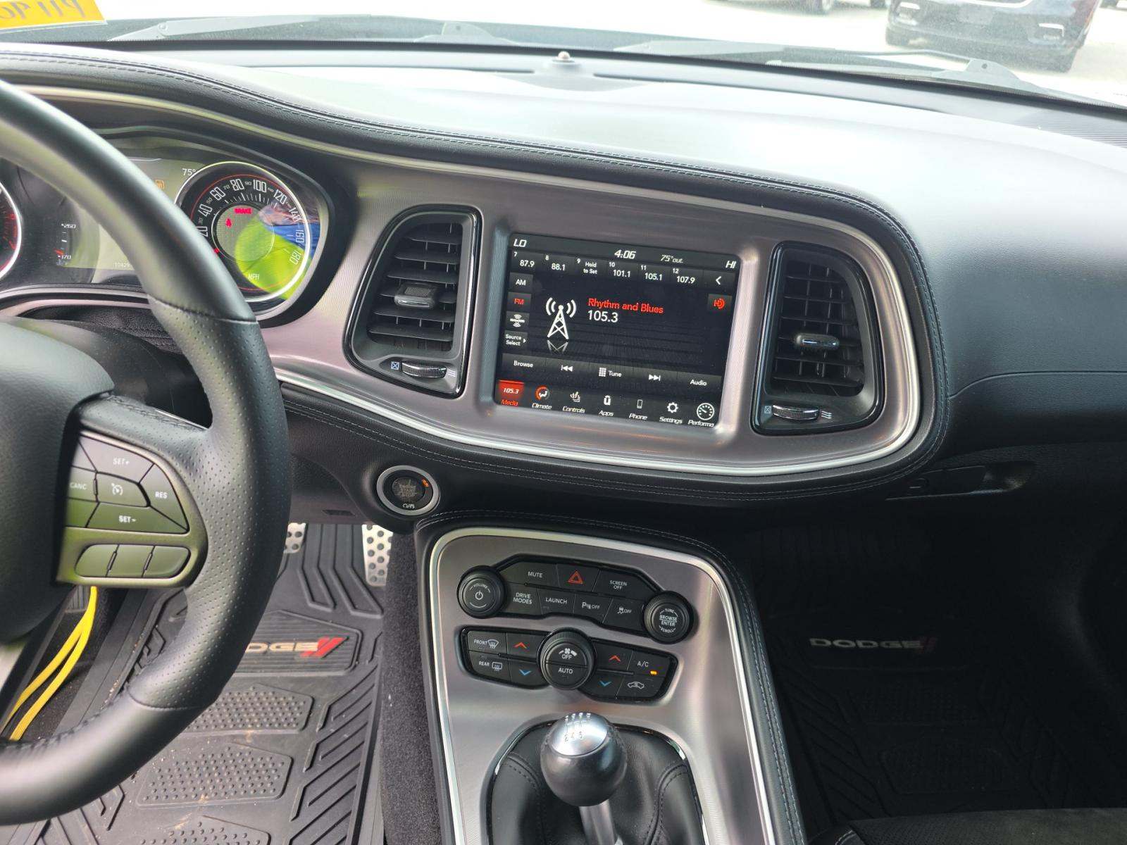 DODGE CHALLENGER - 10