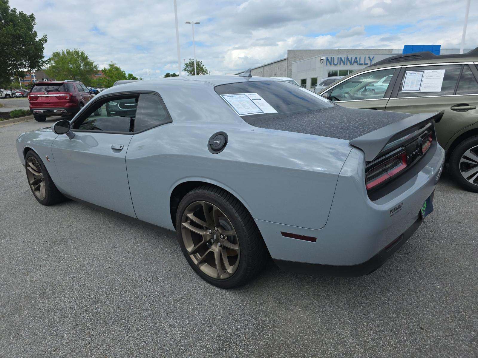 DODGE CHALLENGER - 2