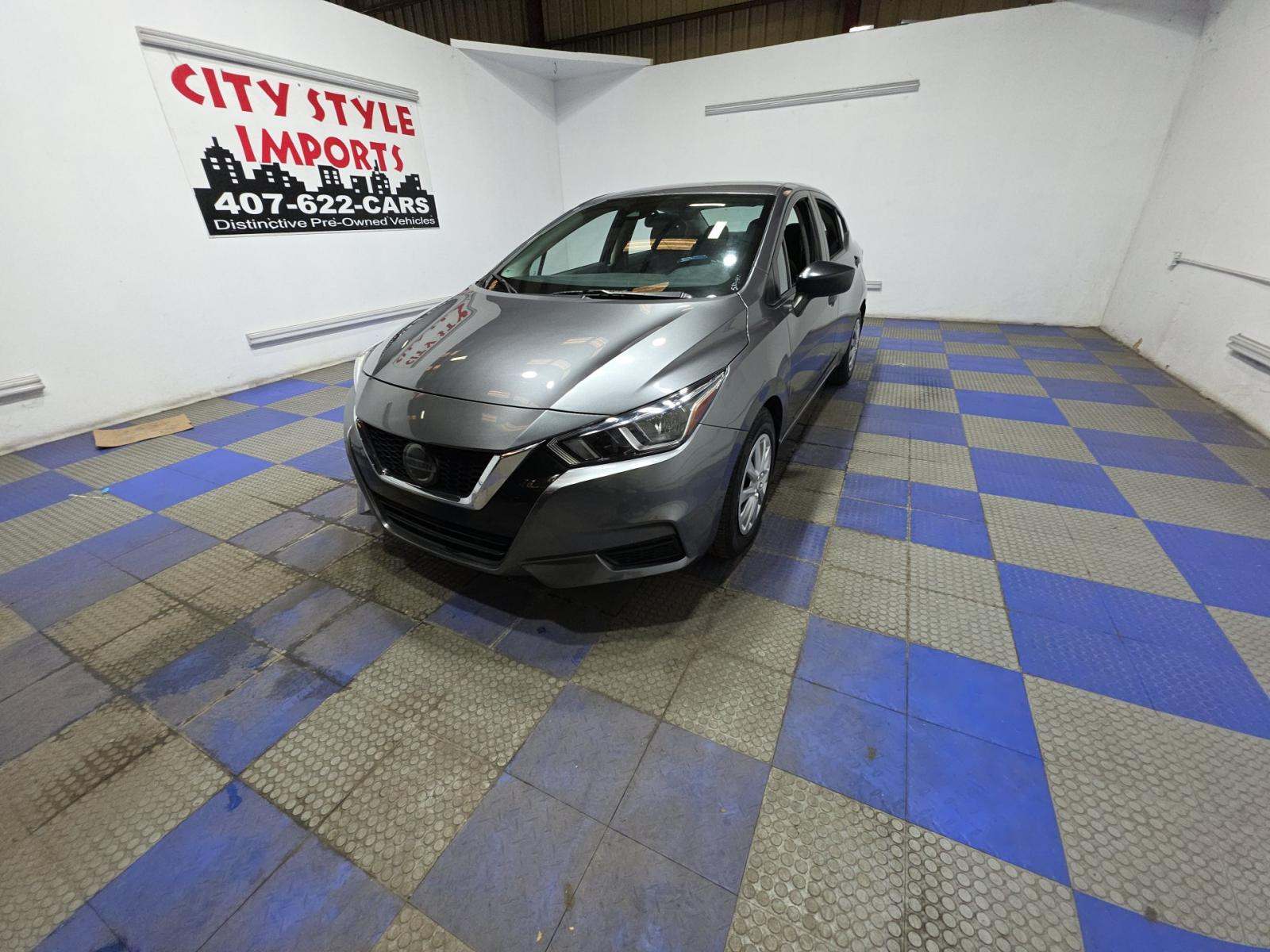 NISSAN VERSA - 1