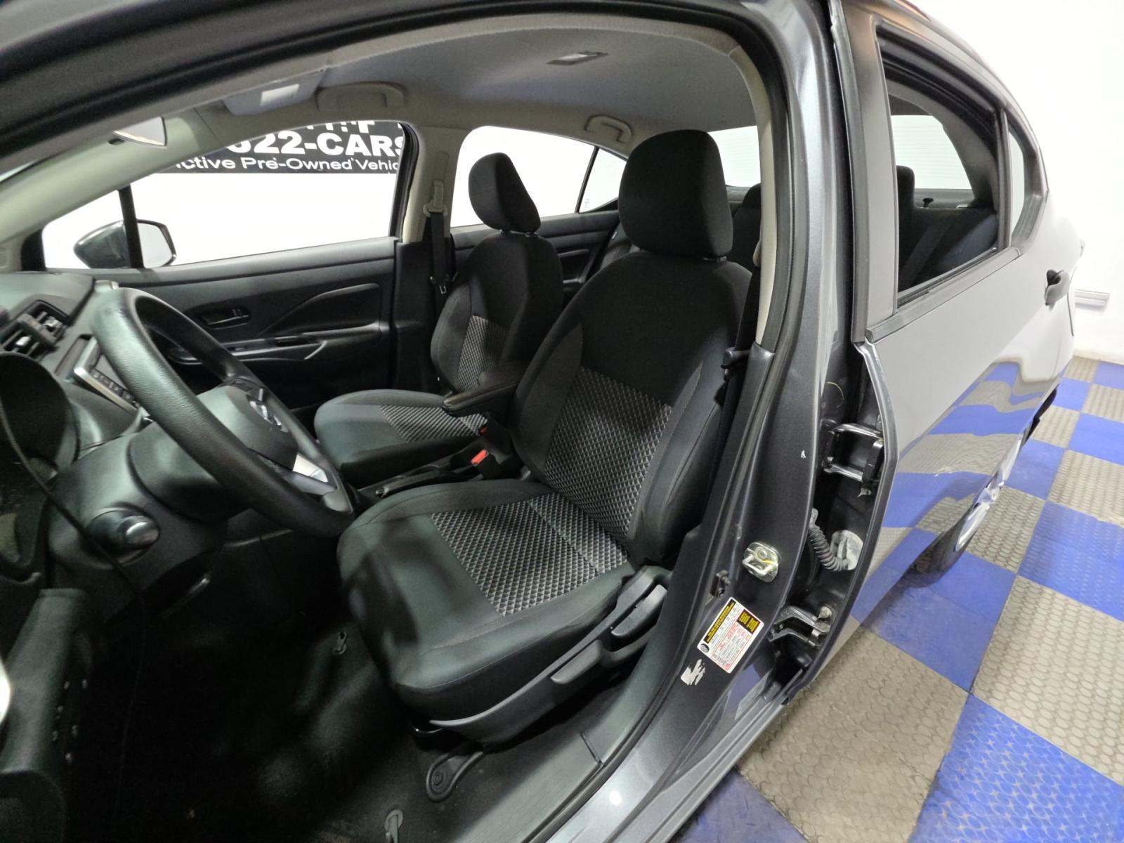 NISSAN VERSA - 6
