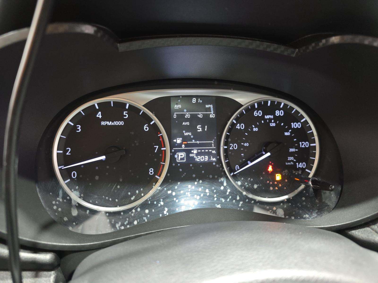 NISSAN VERSA - 9