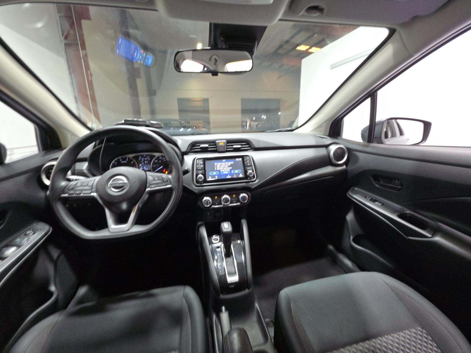 NISSAN VERSA - 10