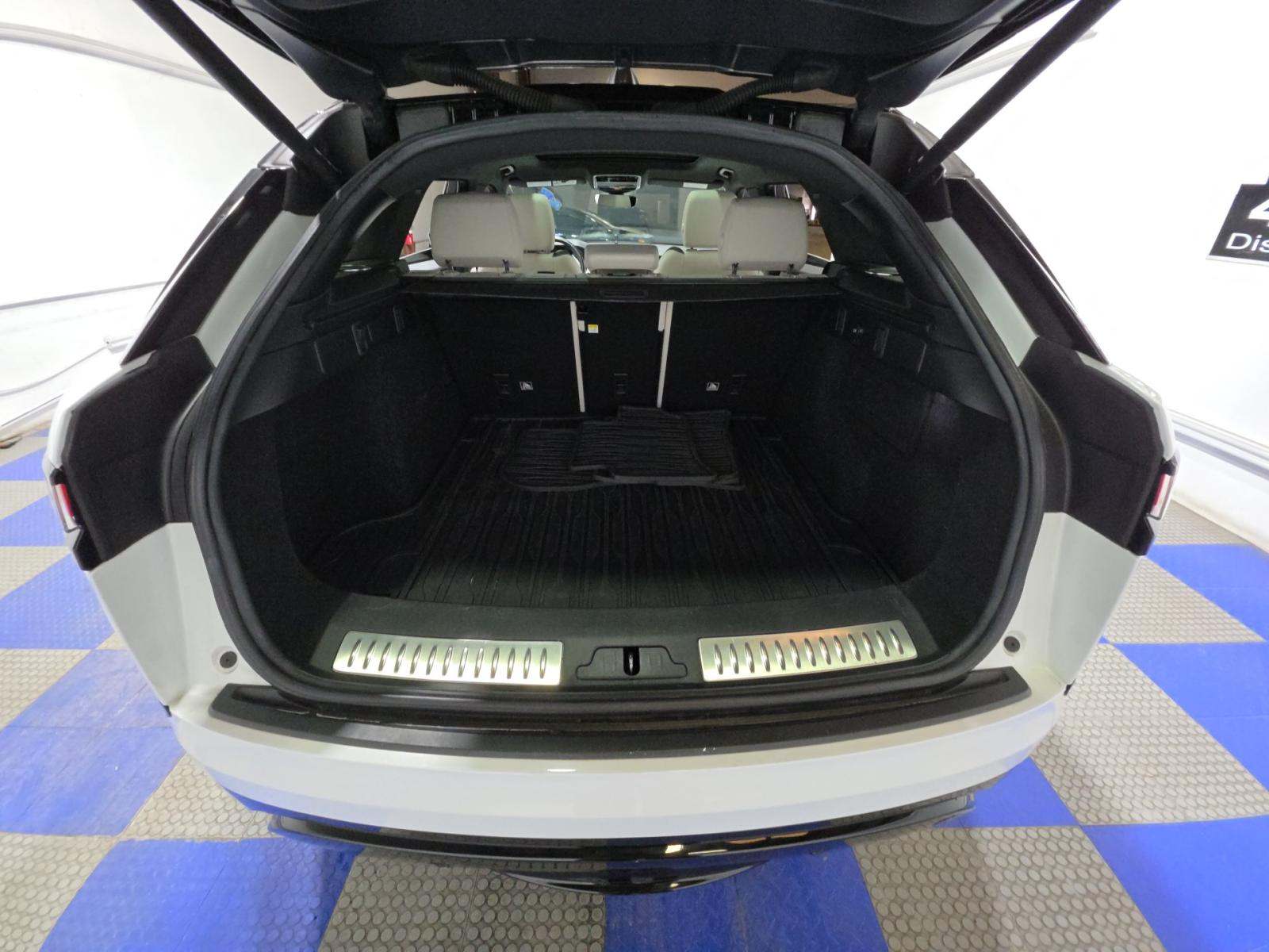 2019 Land Rover Range Rover Velar R-Dynamic SE AWD