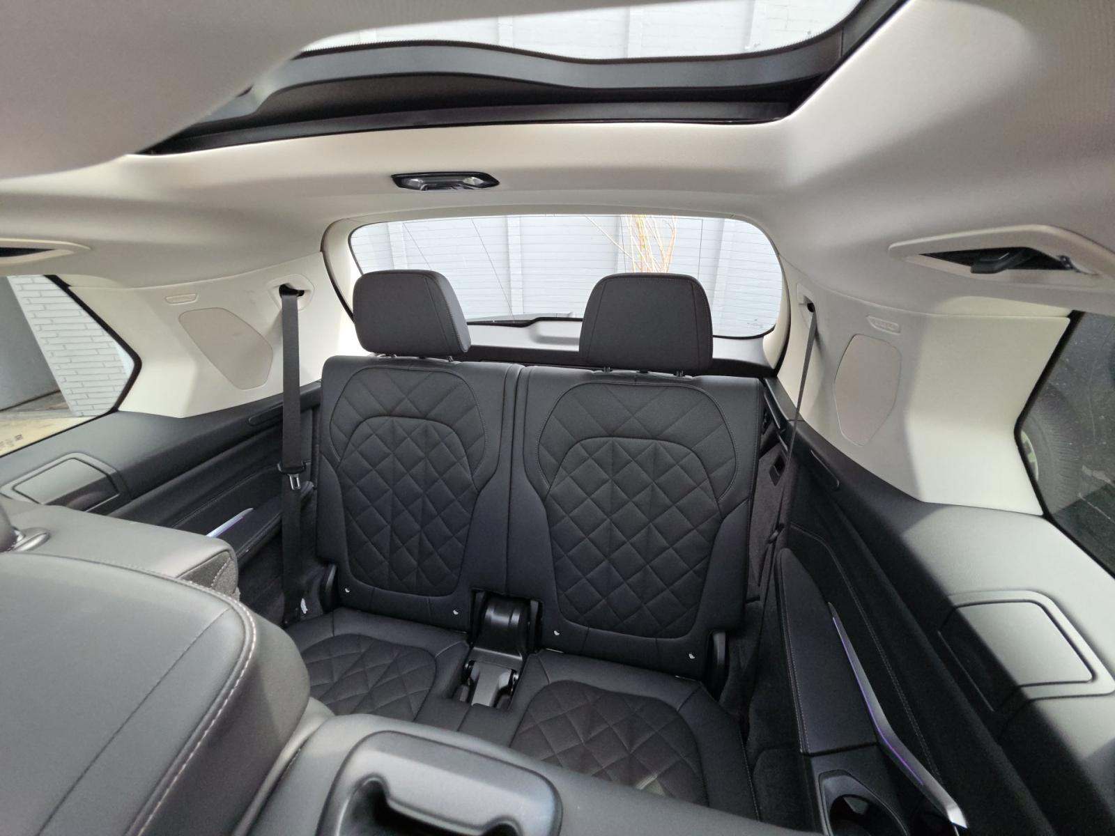 2024 BMW X7 xDrive40i AWD