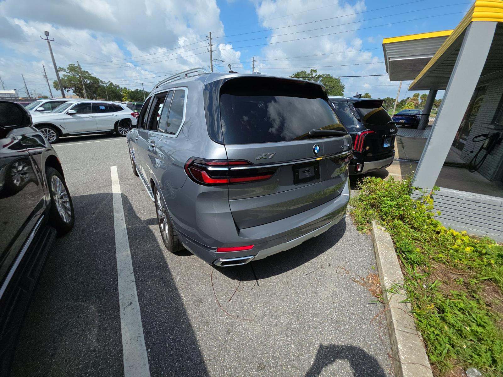 2024 BMW X7 xDrive40i AWD