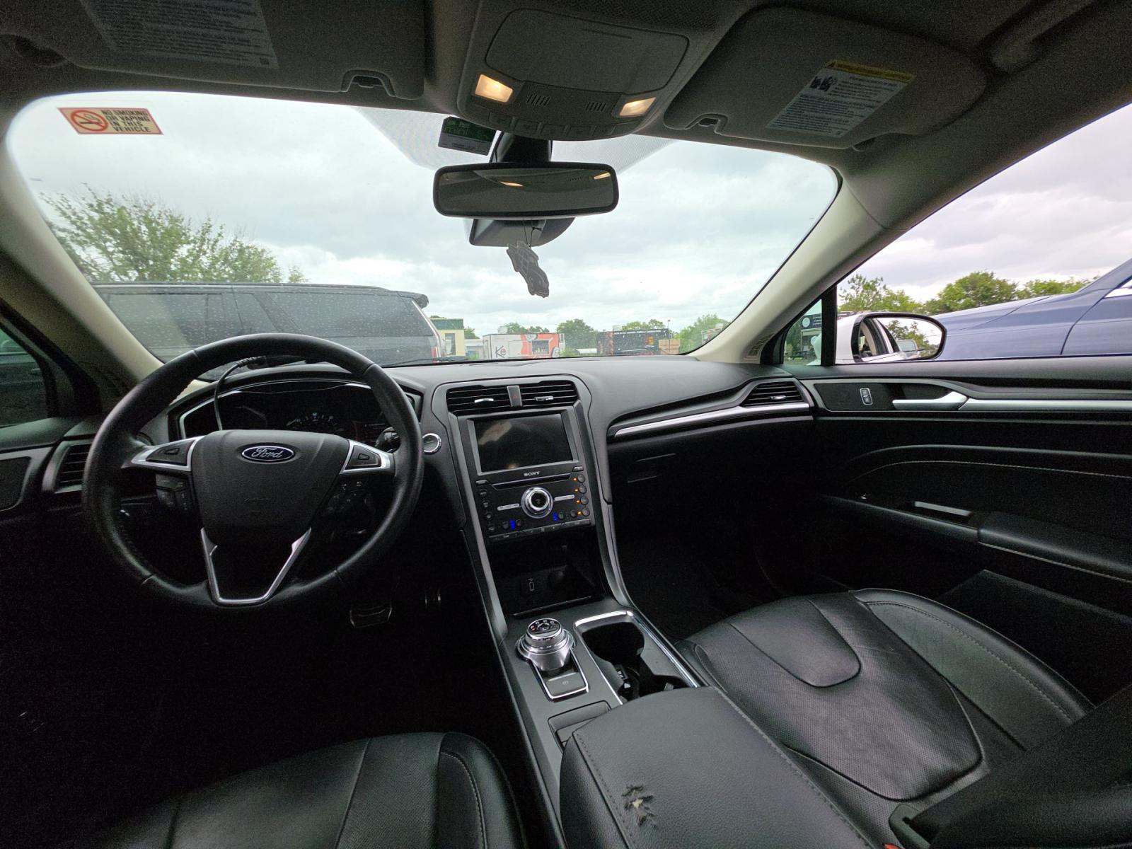 FORD FUSION - 10