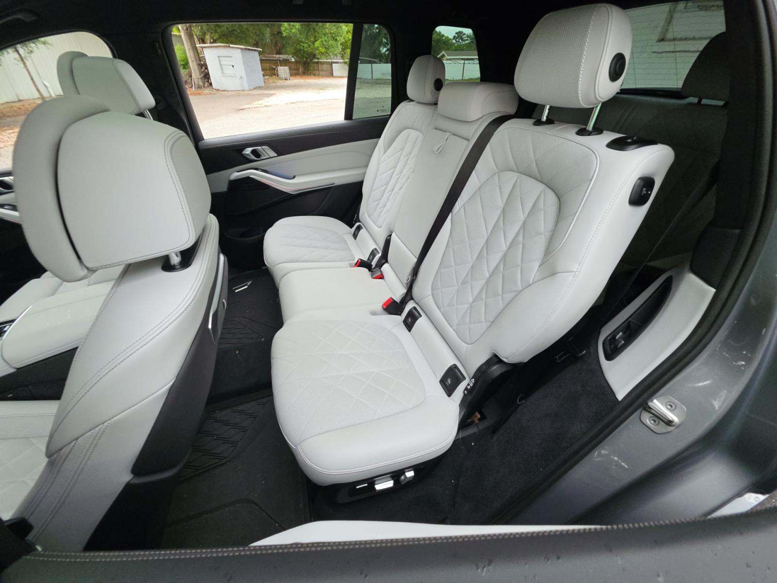 2024 BMW X7 xDrive40i AWD