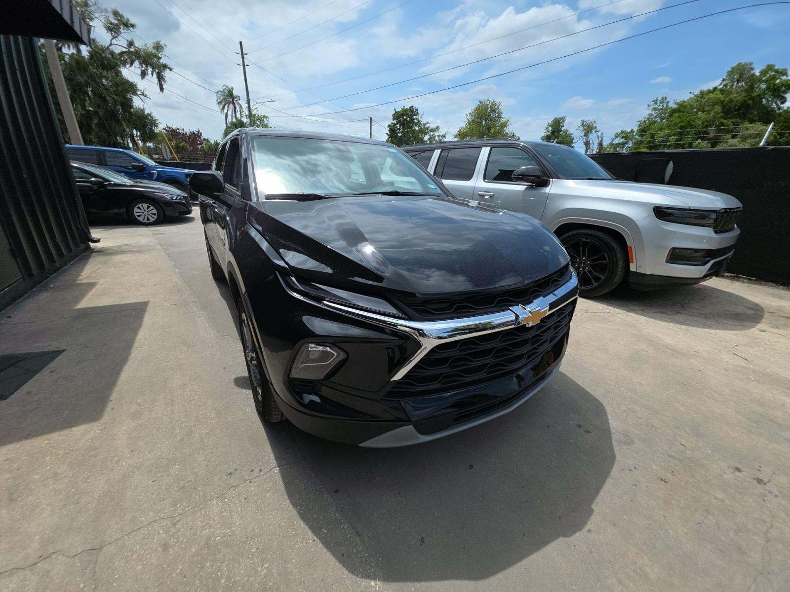 CHEVROLET BLAZER - 4