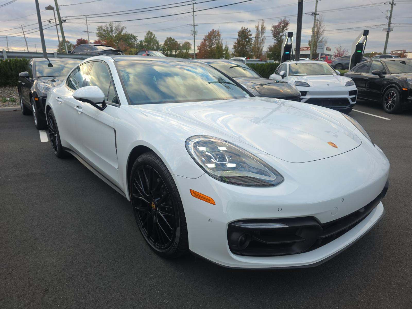 2023 Porsche Panamera 4 Platinum Edition AWD