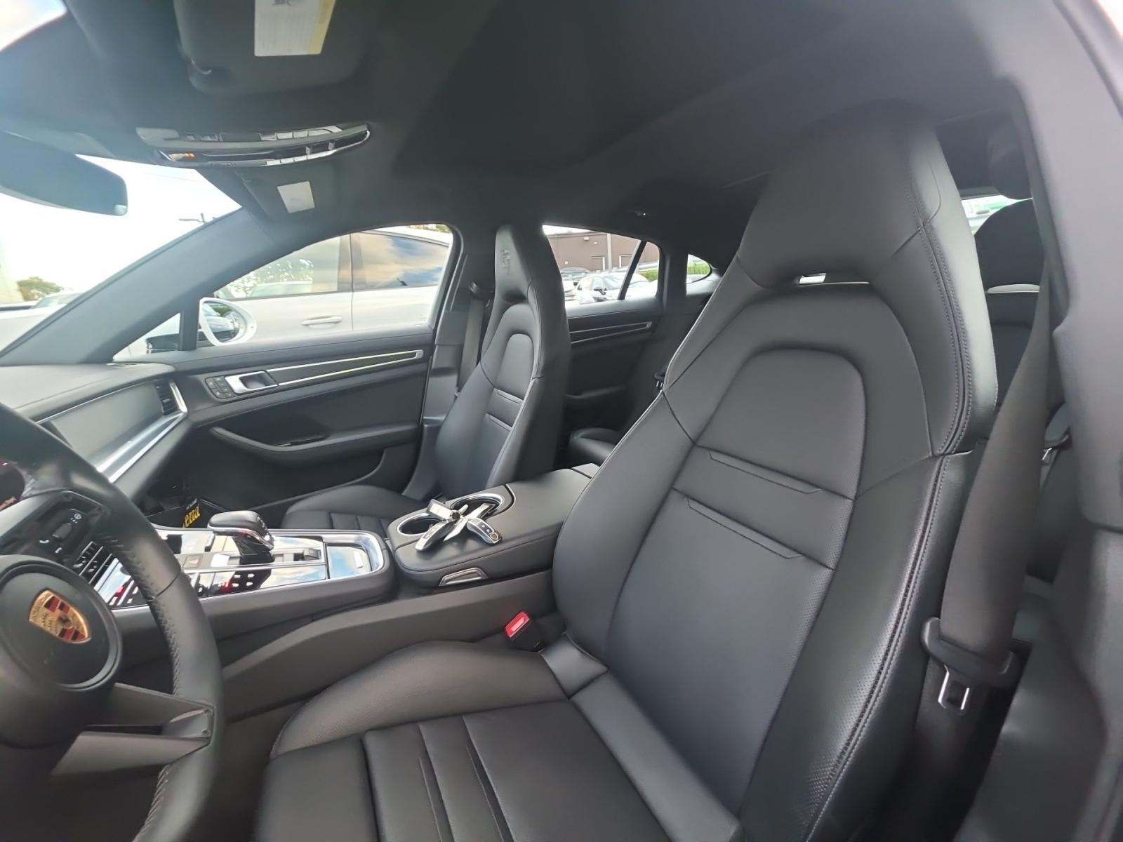 2023 Porsche Panamera 4 Platinum Edition AWD