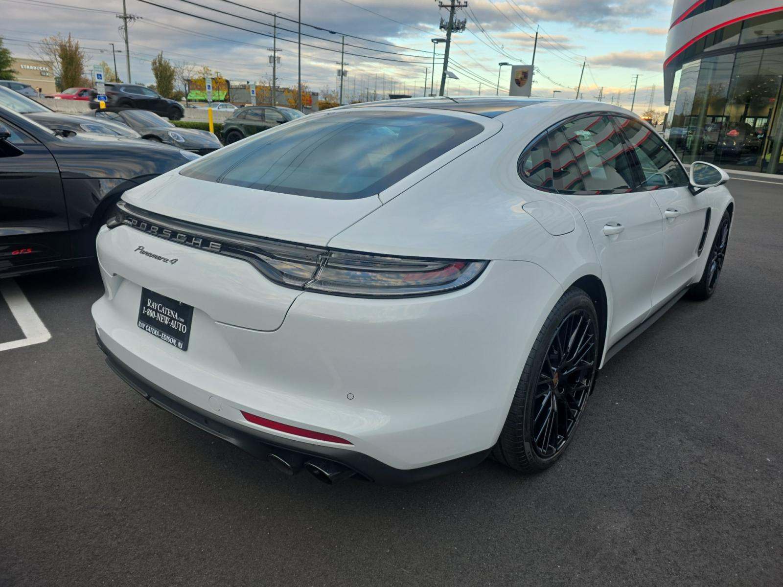 2023 Porsche Panamera 4 Platinum Edition AWD