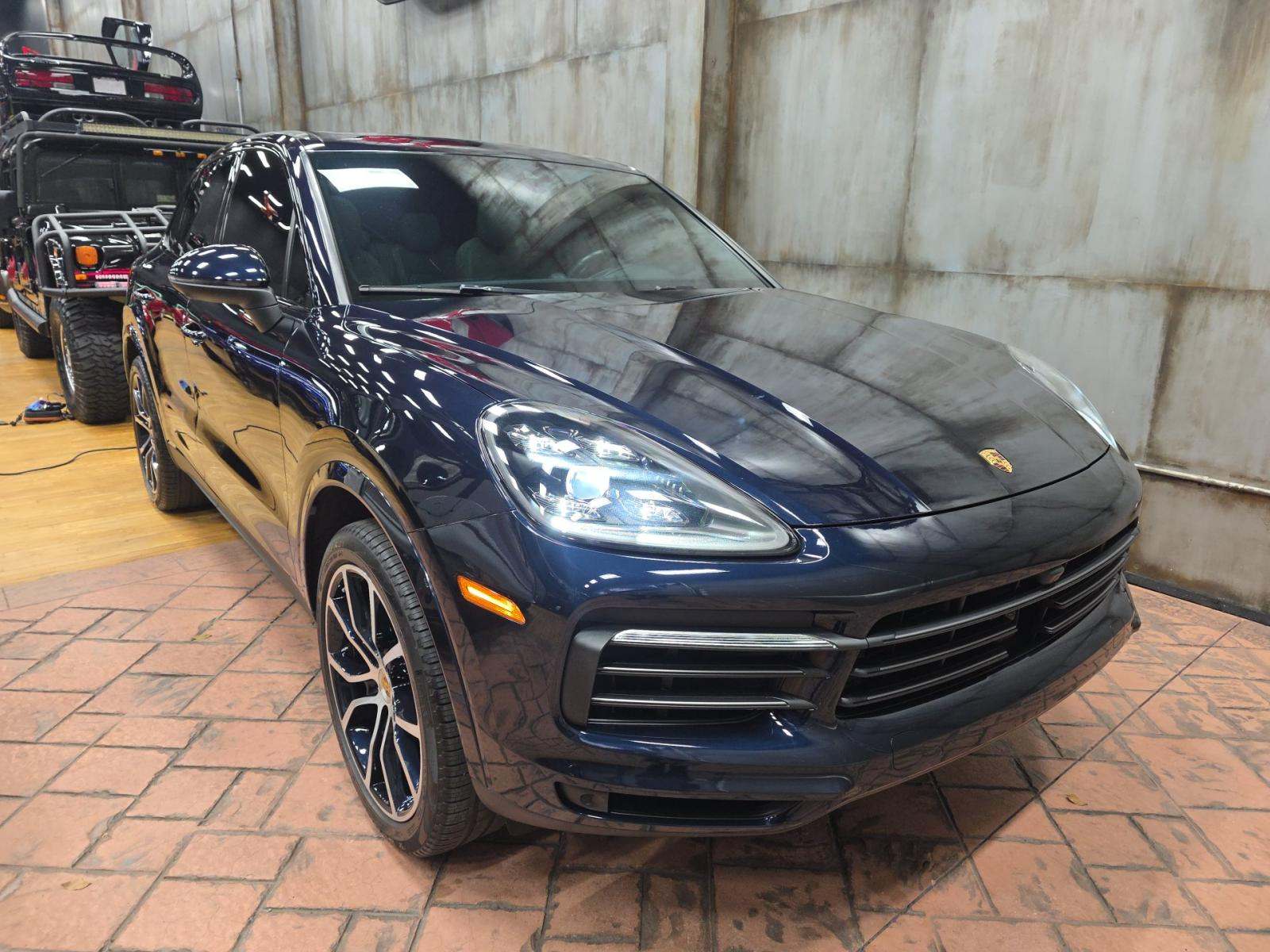 2023 Porsche Cayenne Platinum Edition AWD