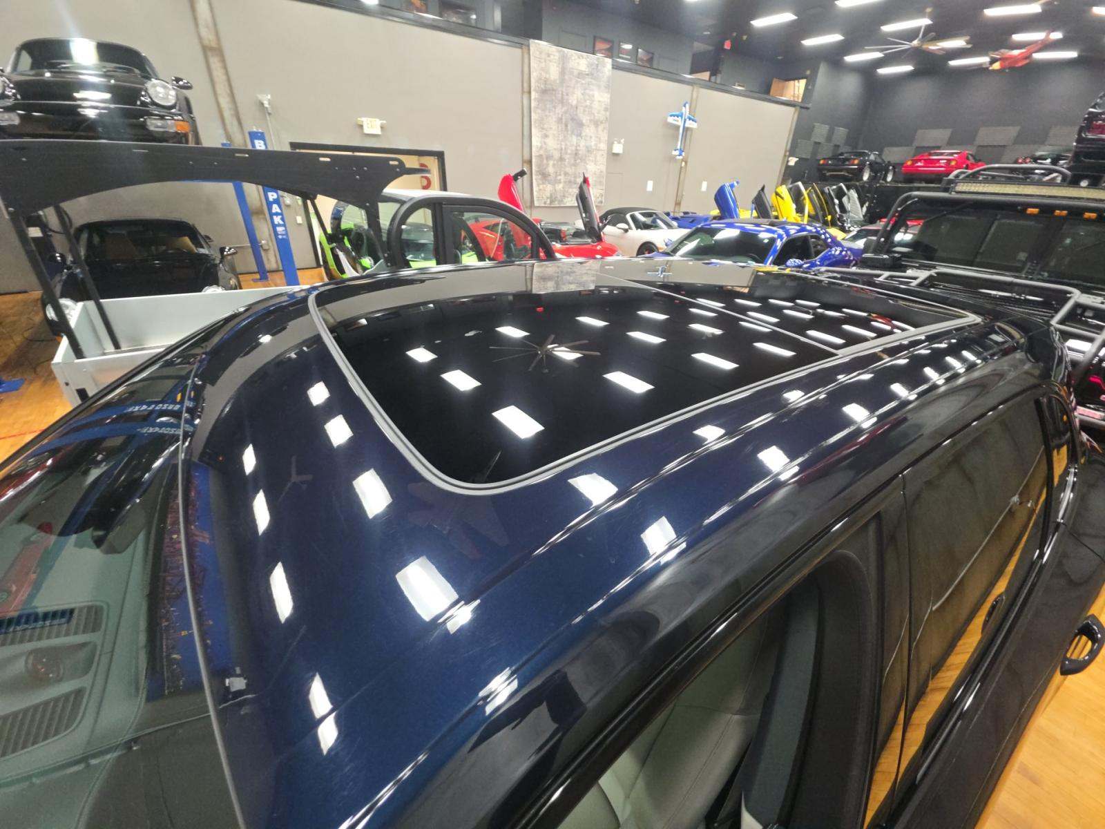 2023 Porsche Cayenne Platinum Edition AWD