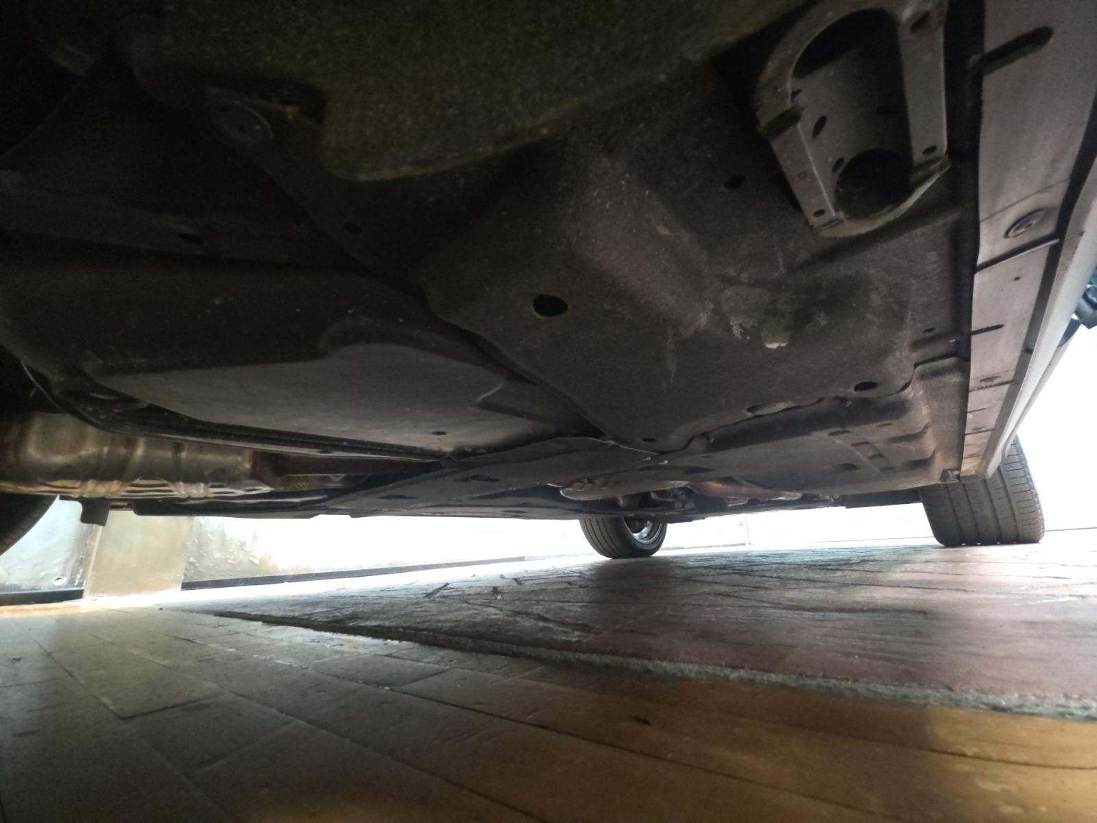 2023 Porsche Cayenne Platinum Edition AWD