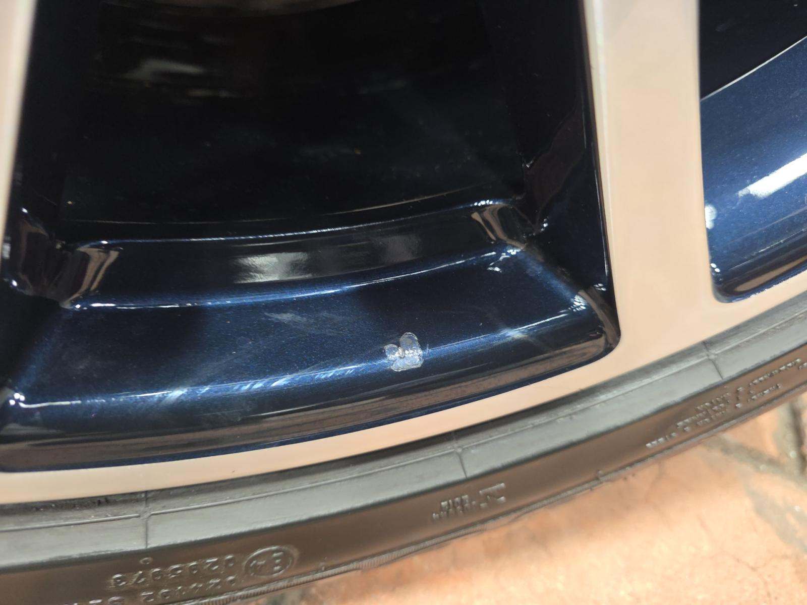 2023 Porsche Cayenne Platinum Edition AWD