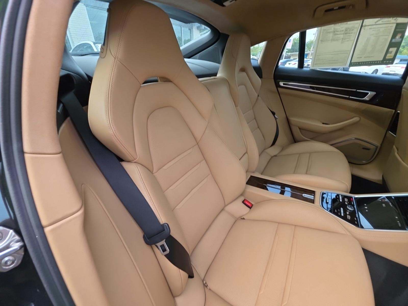 2022 Porsche Panamera GTS AWD