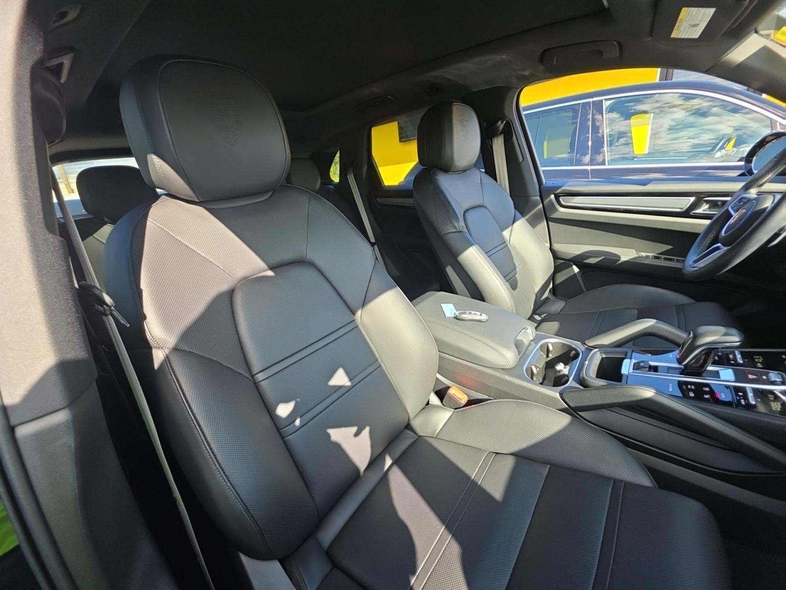 2022 Porsche Cayenne Platinum Edition AWD